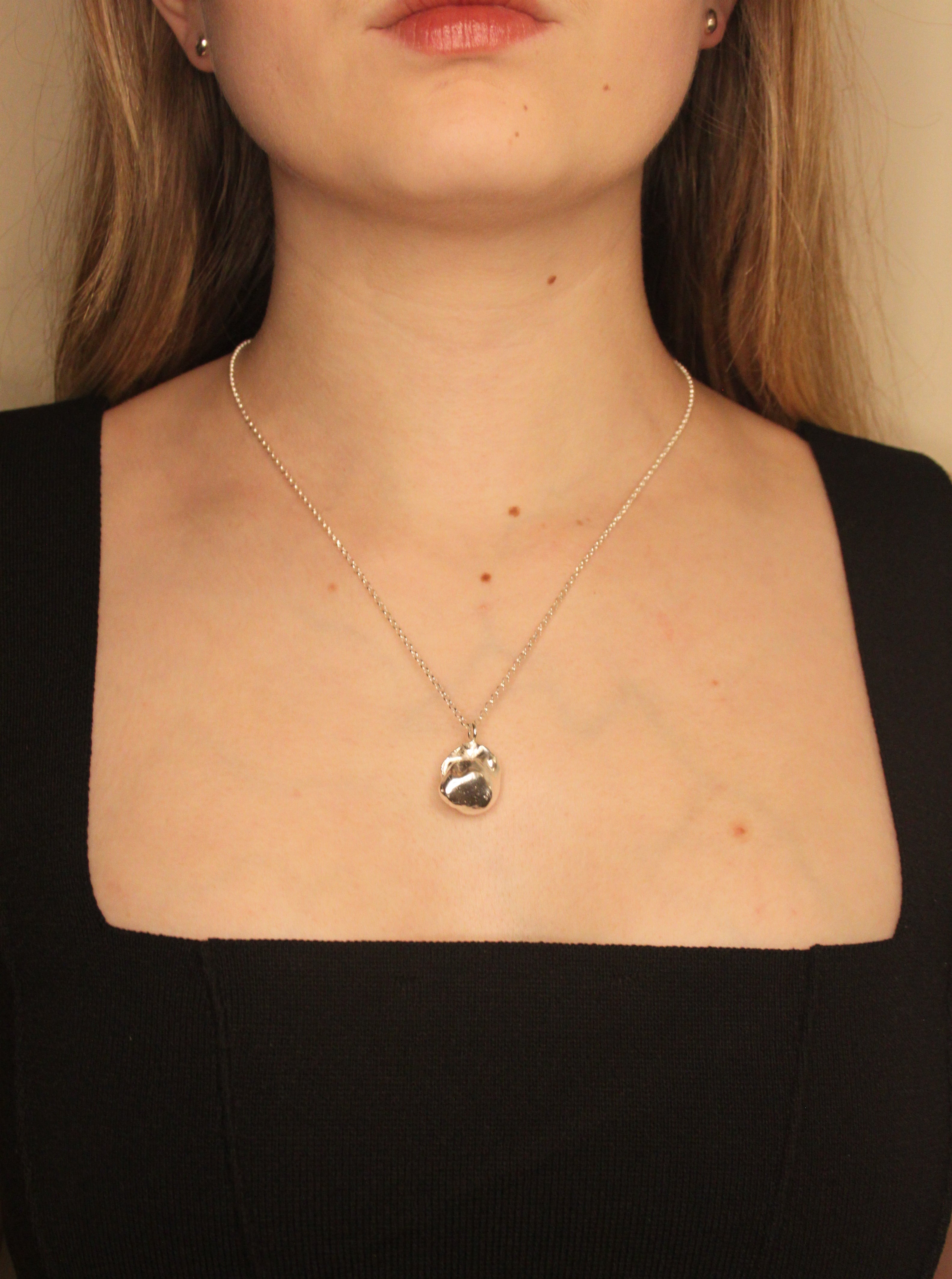 Silver Baroque Pearl Pendant (Design 2)