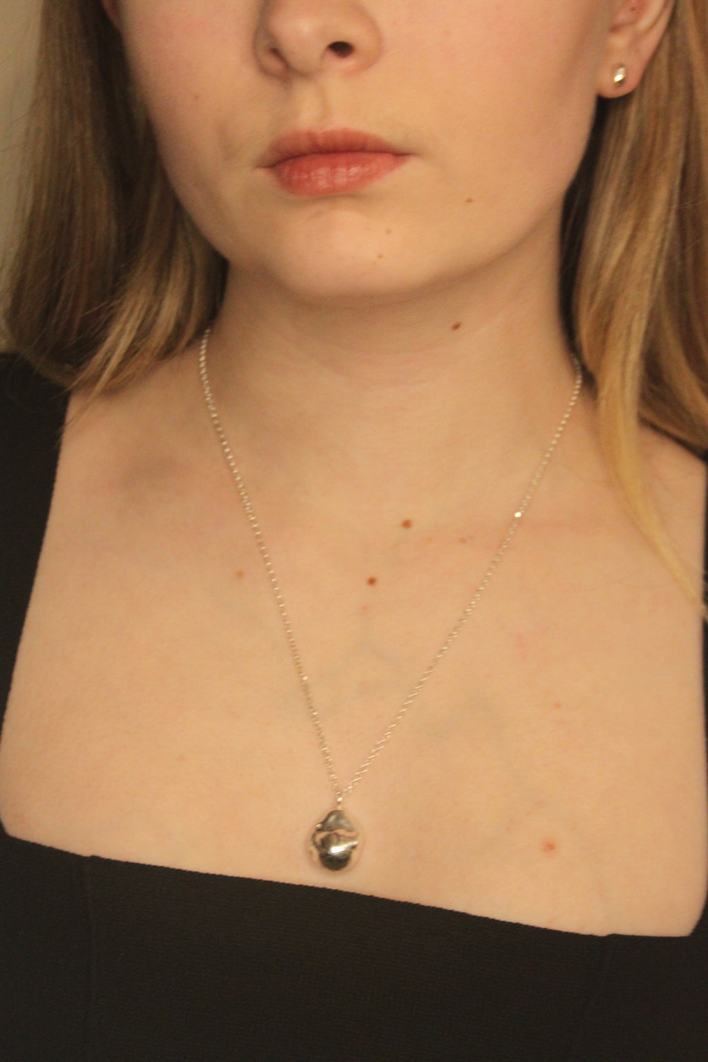 Silver Baroque Pearl Pendant (Design 4)